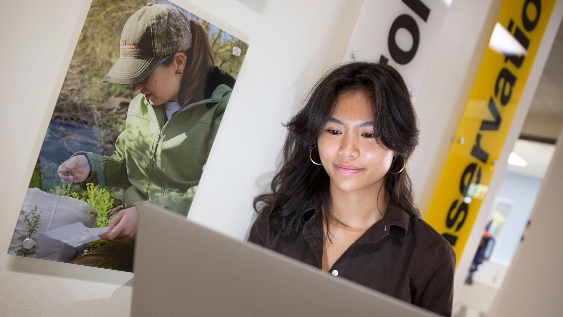 GCSP research stipend student Sofia Vargas works on a computer program to help with endangered species reintroduction.